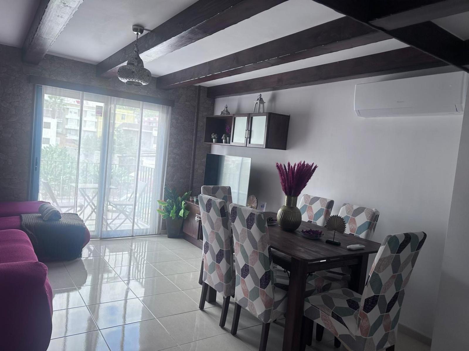 Vivienda Ubuntu Leilighet Los Llanos De Aridane Eksteriør bilde